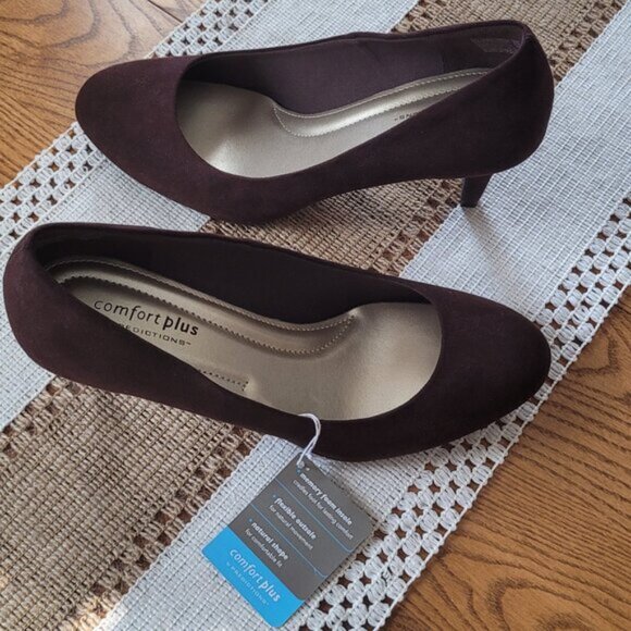 Suede Pumps NWT - Picture 2 of 4